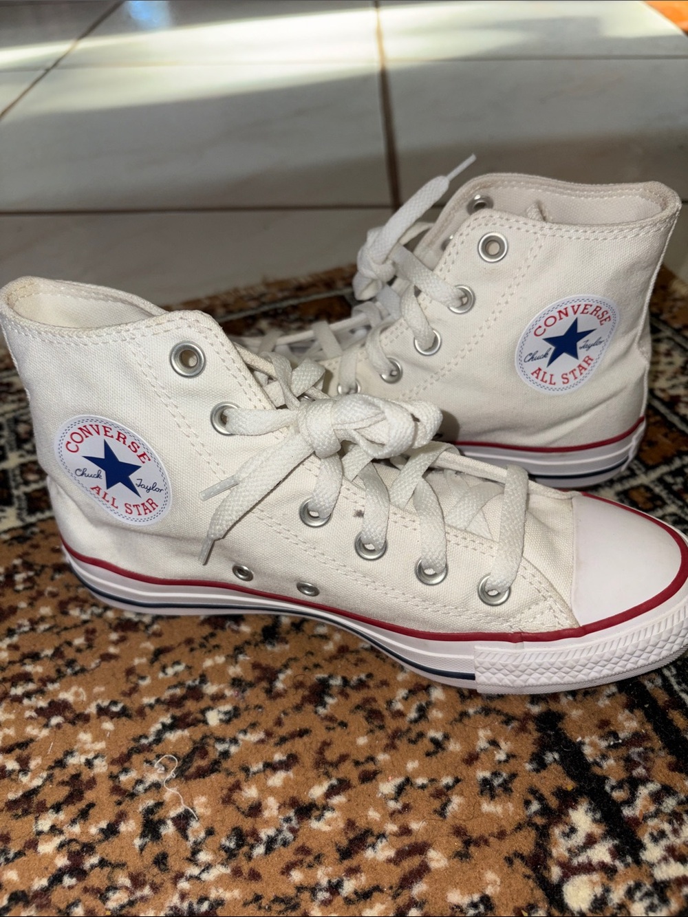 Classic Allstar converse White High-Top Canvas Sneakers - Picture 3 of 5